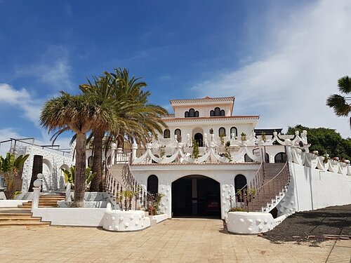 Main Photo of a 11 bedroom  Finca for sale