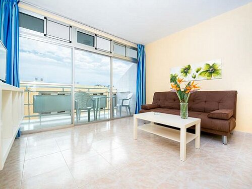 Main Photo of a 1 bedroom  Apartment for sale