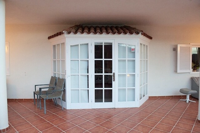 Main Photo of a 5 bedroom  Villa for sale